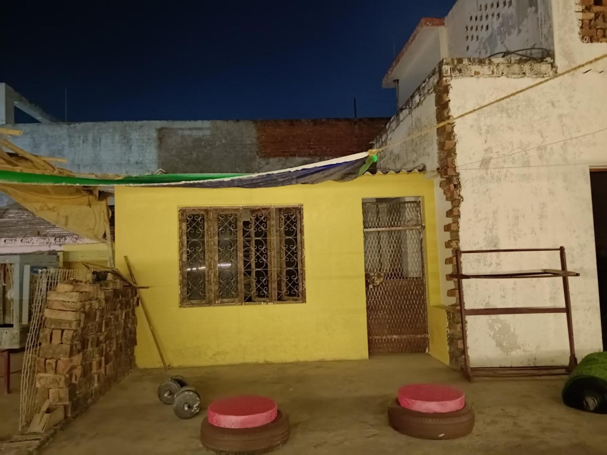 Ds Home Lucknow Bagian luar foto